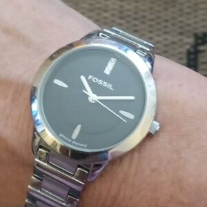 Fossil ES2182 Black and silver tone. Stainless steel